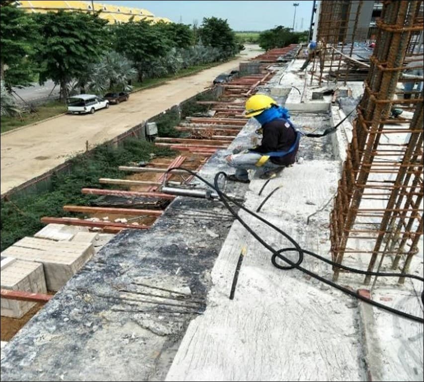 University building construction photo 42