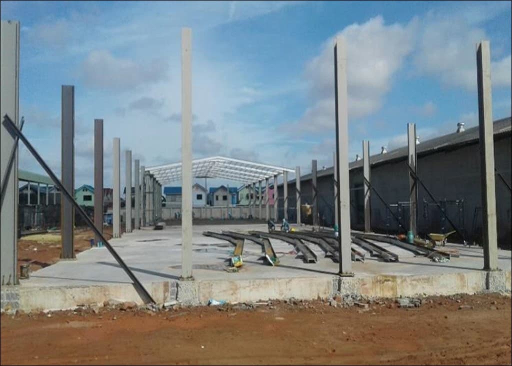 Warehouse structure progress photo